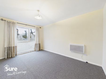2 bedroom flat to rent - Photo 4