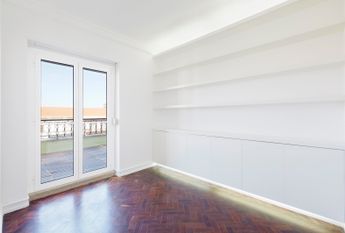 Apartamento T3 para arrendamento sem móveis na Av. Roma em Lisboa