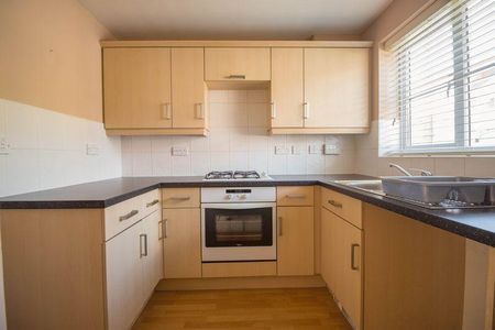 2 bedroom terraced house to rent - Photo 3