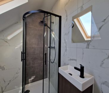 Benhill Road, Sutton SM1, London - Photo 2