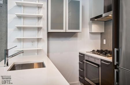 For Lease - 90 Broadview Avenue Unit# 611, Toronto, Ontario - Photo 2