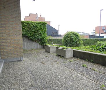 Ruim éénslaapkamer-appartement te huur in Ieper met terras - Photo 1
