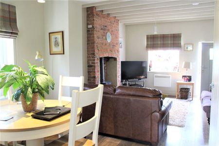 Available early December, 1 The Cottages is a welcoming two bedroomed, end of terrace character cottage situated in the highly sought-after village of Kirk Hammerton whilst only a short distance away from an excellent selection of amenities and attractions. - Photo 3