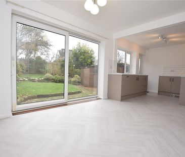 40, Victoria Mount, Horsforth, Leeds, West Yorkshire, LS18 4PU - Photo 2