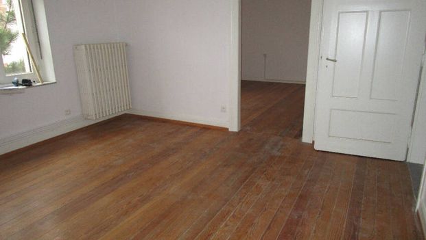 A LOUER 2 PIECES AVEC CUISINE EQUIPEE A 5 MINUTES DE LA GARE - Photo 1