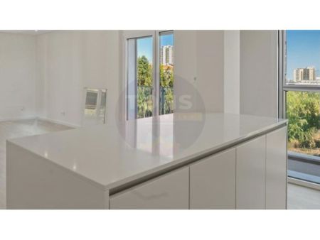 3 room luxury Apartment for rent in Cascais e Estoril, Cascais, Lisbon - Photo 3