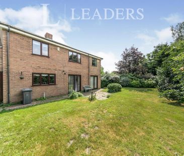 4 bedroom detached house to rent - Photo 4