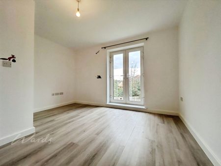 4 bedroom detached house to rent - Photo 5