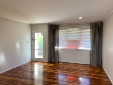 **Charming 2-Bedroom Townhouse in Claudelands, Hamilton – $515/week** Situated in the sought-after suburb of Claudelands, Hamilton, this well-appointed 2-bedroom, 1-bathroom townhouse offers comfortable and convenient living in a single-storey layout. - Photo 5