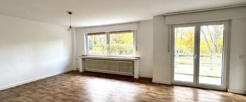 Großzügige Erdgeschosswohnung mit Balkon in Bredeney! - Photo 1