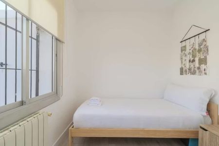 Carrer de la Riera Alta, Barcelona, Catalonia 08001 - Photo 4