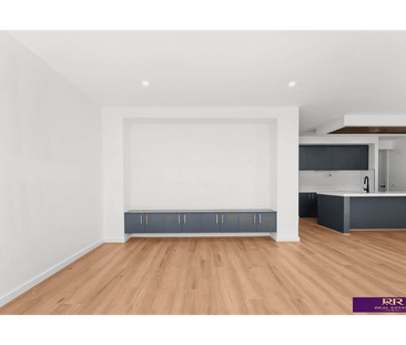 Modern Family Living in a Convenient Strathtulloh Location - Photo 1