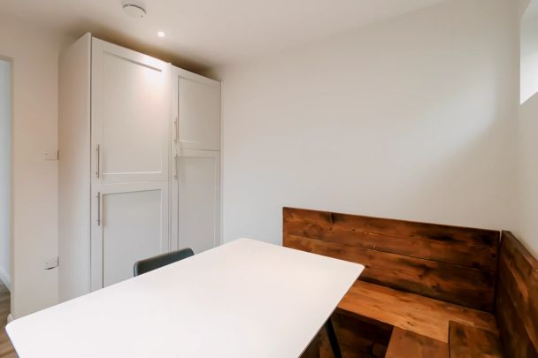 5 Bed 1 Bath - Photo 1