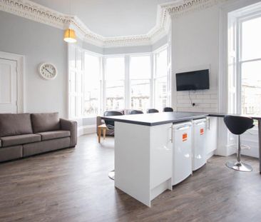 8 bedroom flat share to rent - Photo 2