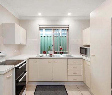 All-Season Family Retreat with Heated Pool & Dual Living – Walk to ... - Photo 5