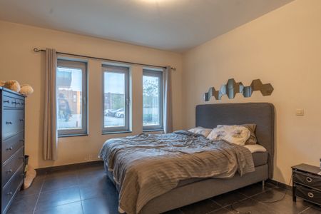 Gelijkvloers app met 2 slpk en autostaanplaats te Turnhout. - Foto 4