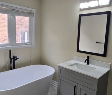 For Lease - 1875 Fairport Road, Pickering, Ontario - Photo 5