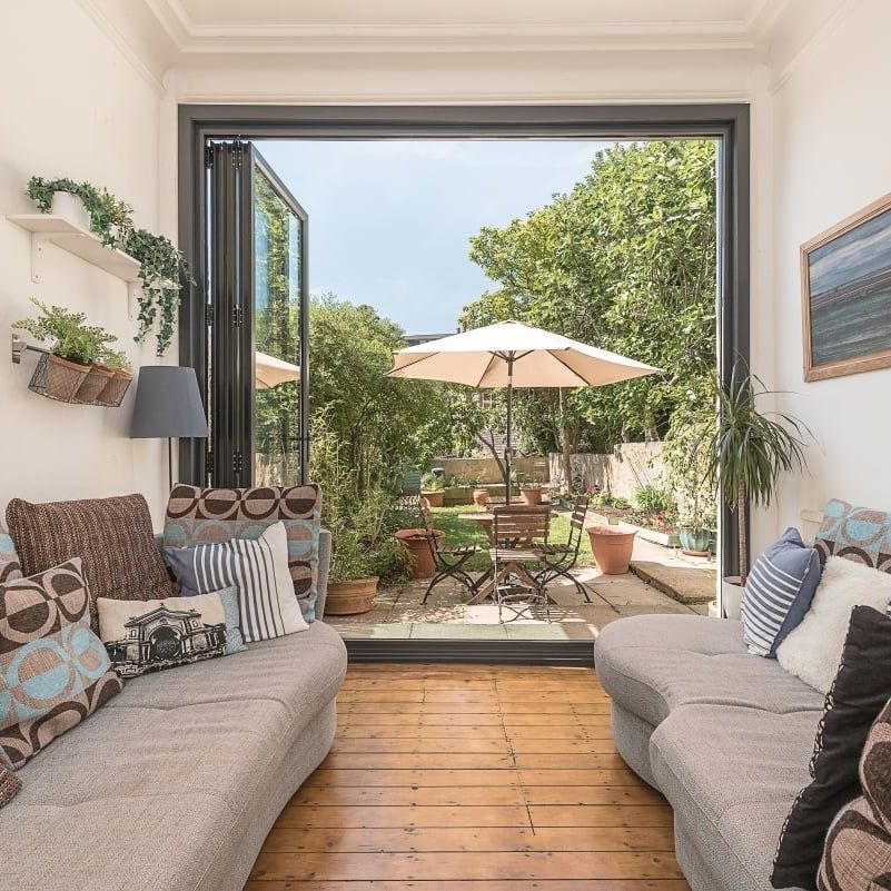 5 bedroom terraced house to rent - Photo 1