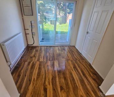 3 bedroom terraced house to rent - Photo 6