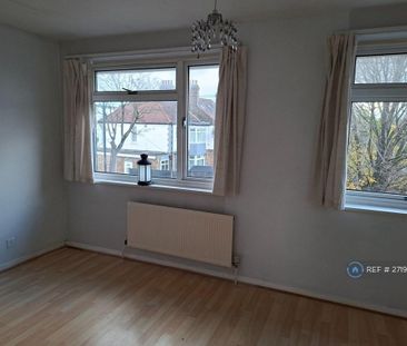 3 bedroom terraced house to rent - Photo 5