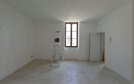 Location Appartement P2 rénové(e) Nimes - Photo 2