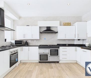 Flat to rent - Photo 4