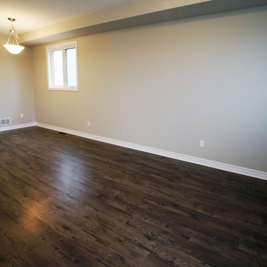For Lease - 2472 Waterlilly Way, Barrhaven, Ontario - Photo 1