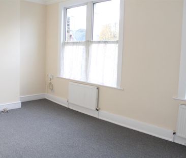 1 bedroom flat to let - Photo 1