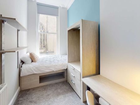 Premium flat share in central Bristol Room 1 - Photo 4