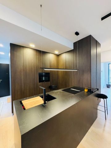 Apartament 3 camere Piata Romana/Bloc nou/Curte 131mp/Parcare - Fotografie 3