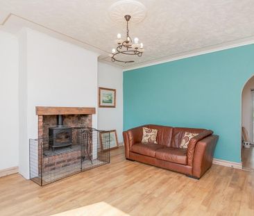 3 bedroom semi-detached house to rent - Photo 4
