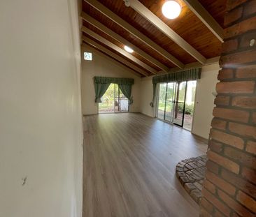 Large land with Family Home in North Maclean - Photo 4