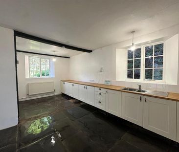 5 bedroom detached house to rent - Photo 4