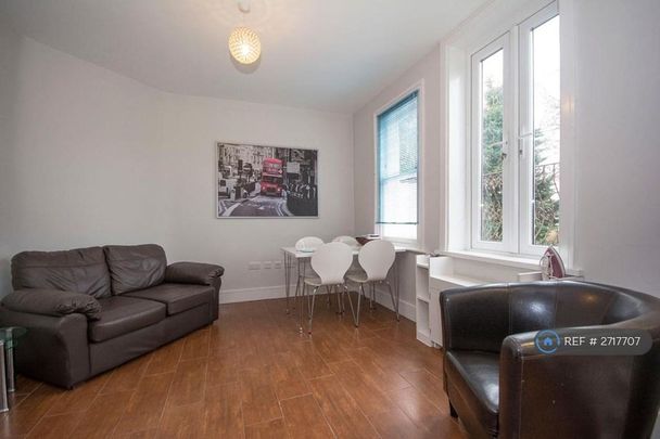 4 bedroom maisonette to rent - Photo 1