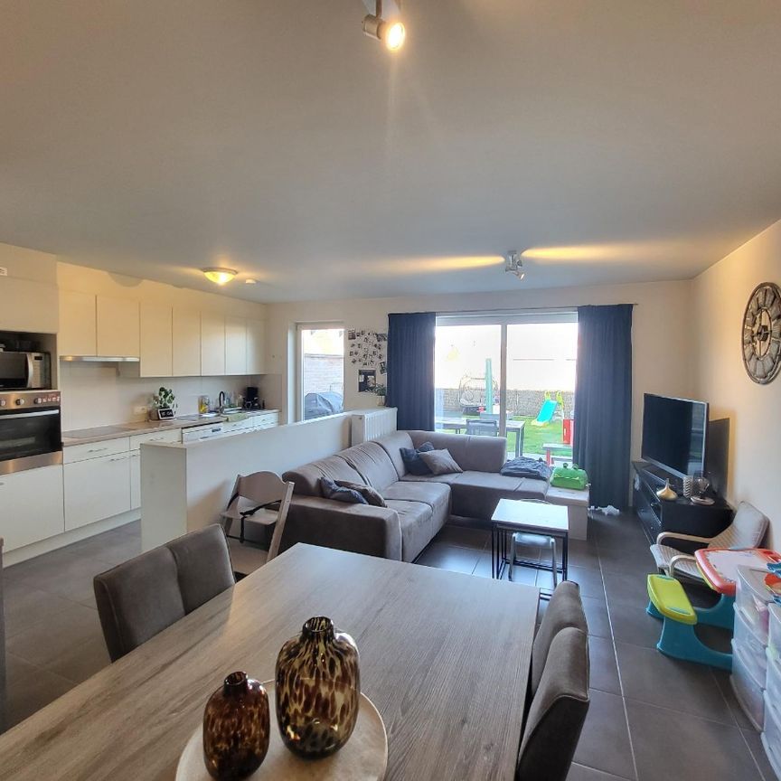 Nieuwbouwwoning met 3 slaapkamers in centrum Ledegem - Photo 1