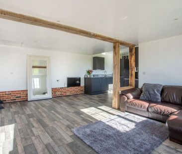 1 bedroom detached house to rent - Photo 2