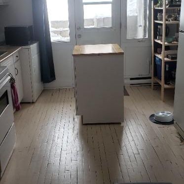 3 1/2 Parc Bellerive/Possibilité de stationnement privé - Photo 3