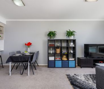 Crestwood Apartment Living - Photo 2