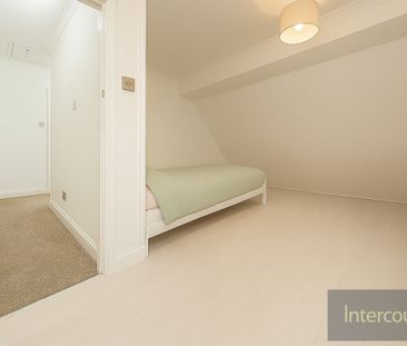 Churchfields, CM24, Stansted - Photo 6