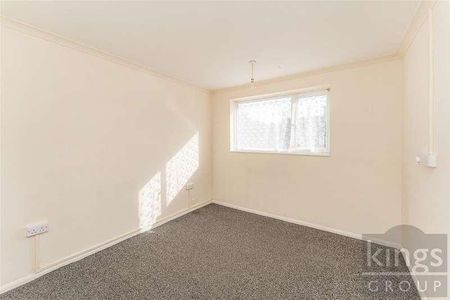 London Road, Enfield, EN2 - Photo 4