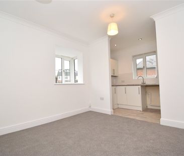 Rosebery Avenue, Colchester, Essex, CO1 2UW - Photo 1