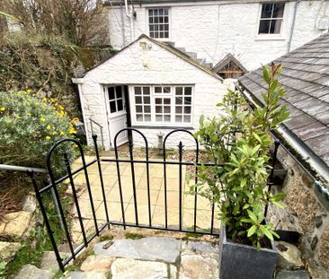 A delightful 3 bedroom traditional three storey Marazion town house... - Photo 6