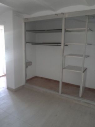 Appartement 3 pièces 60m2 MARSEILLE 4EME 841 euros - Photo 1