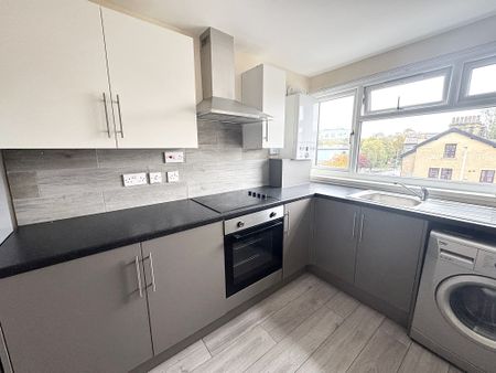 Laisteridge Lane, Bradford - Photo 2