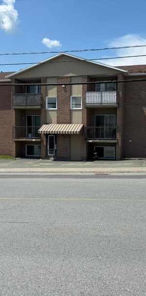 Logement appartement 41/2 à louer à Saint Marie - Photo 1