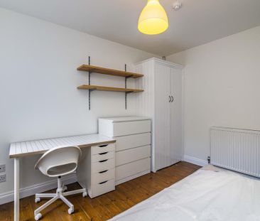 2 bedroom flat to rent - Photo 6