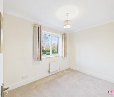 4 bedroom detached house to rent - Photo 4