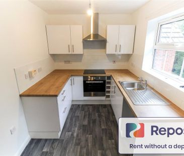2 bedroom flat to rent - Photo 4