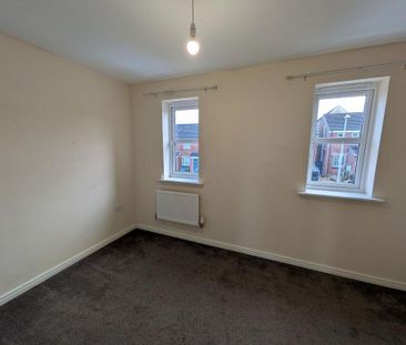 2 bedroom end of terrace house to rent - Photo 5