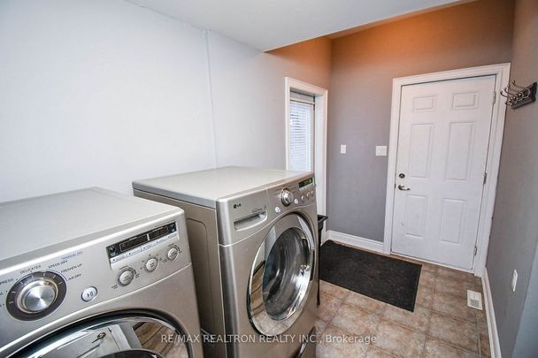 For Lease - 100 Sun King Crescent, Barrie, Ontario - Photo 1